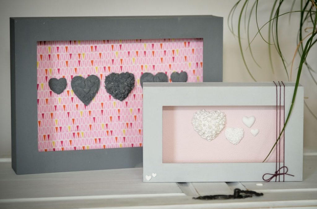 Cornici con cuori in gesso #3142