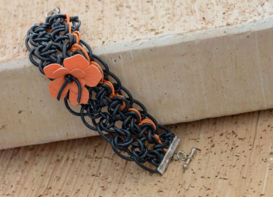 #3111 Lederarmband gehäkelt Titel