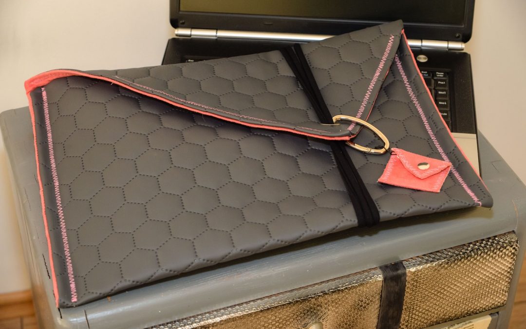 Borsa per portatile in similpelle grigia #3188