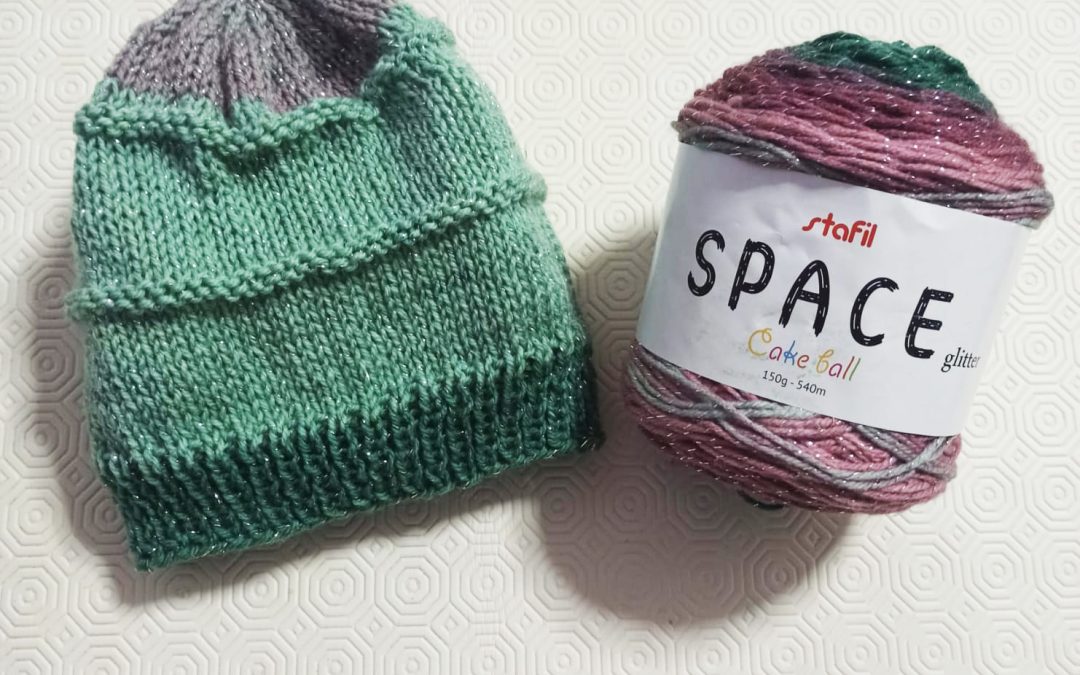 Gestrickte Mütze „Space Glitter“ #3370